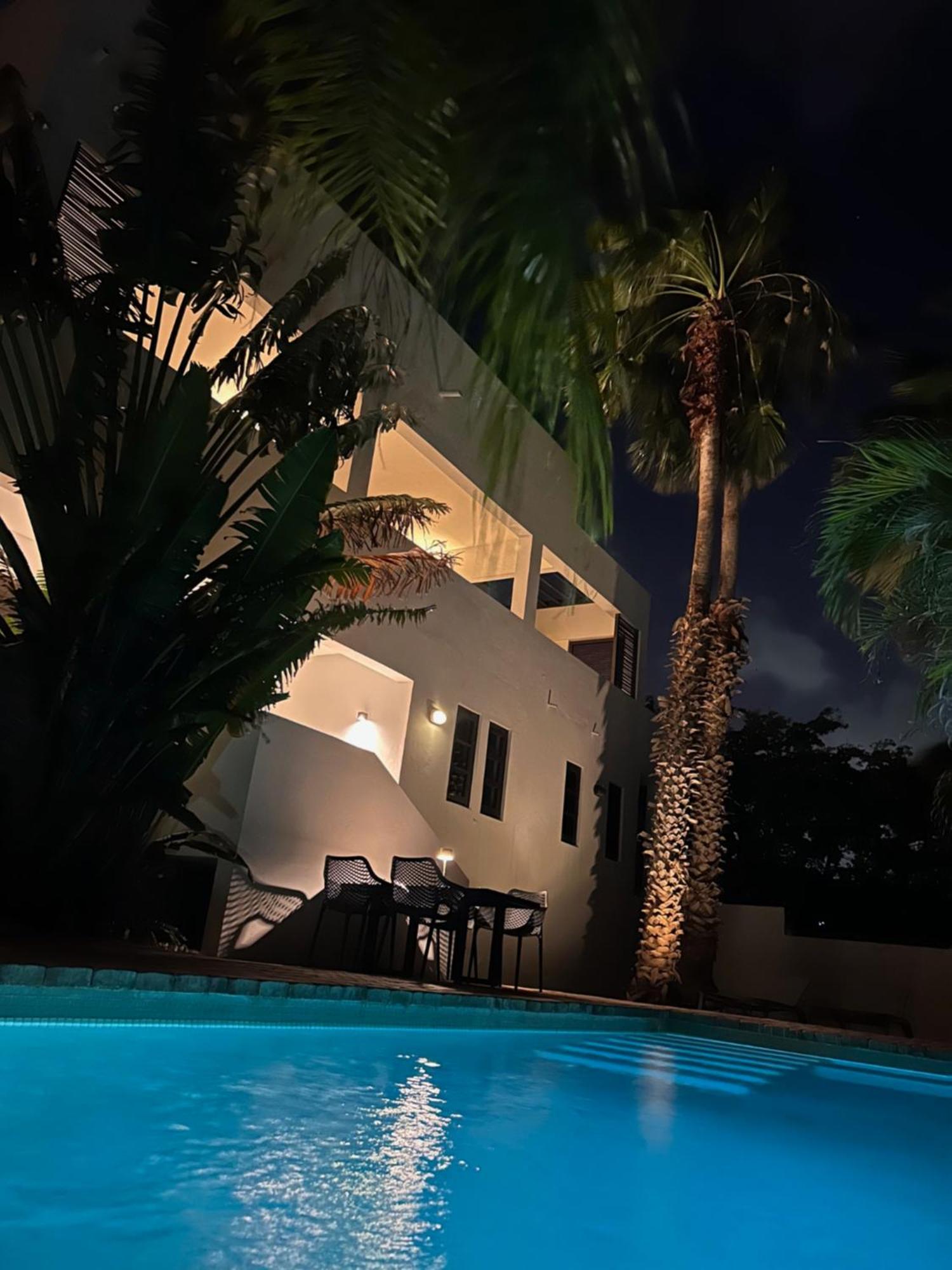 Major. Suites Curacao Willemstad Esterno foto