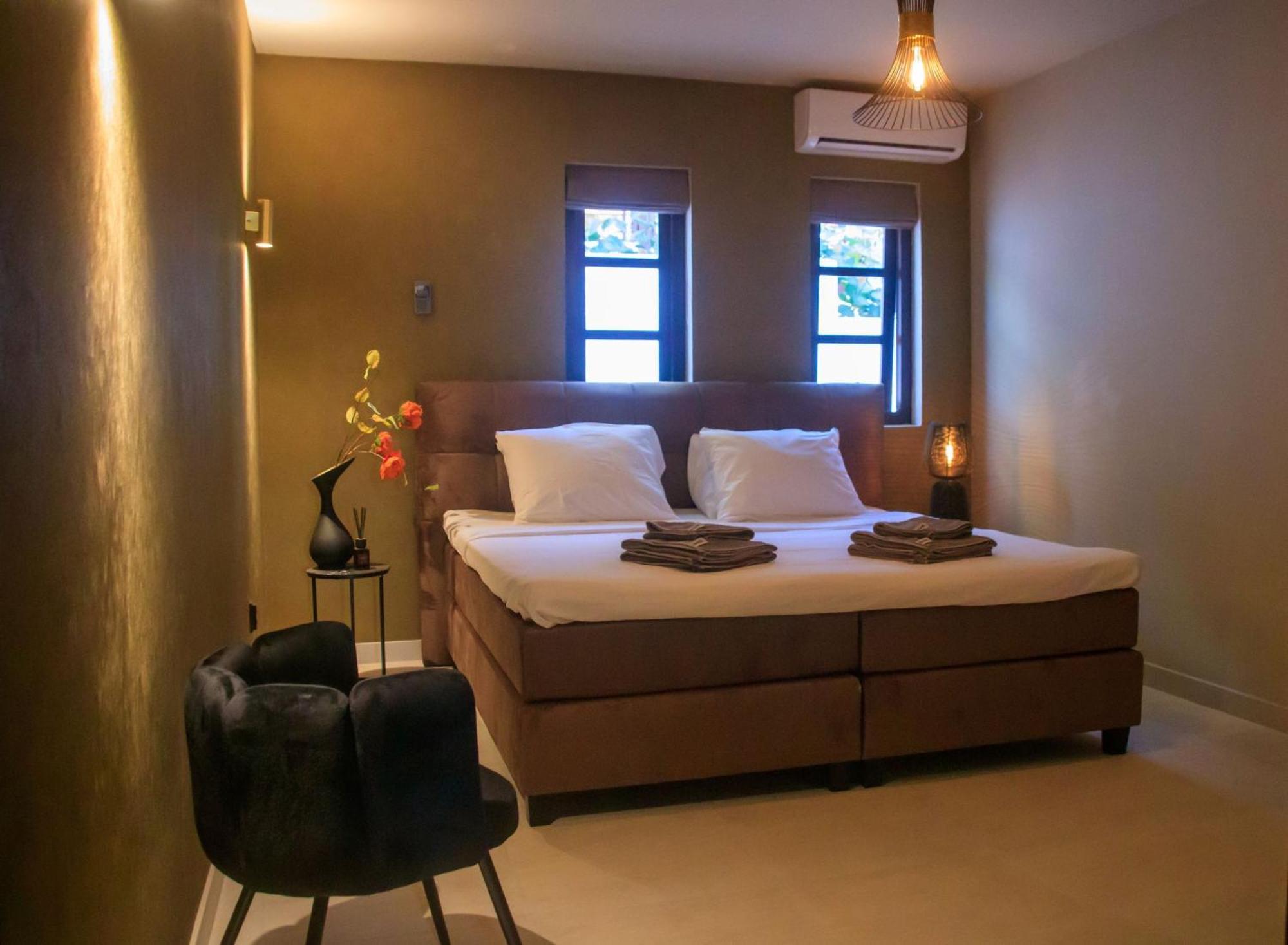 Major. Suites Curacao Willemstad Esterno foto